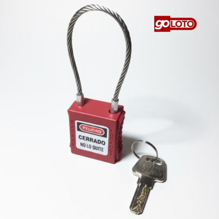 Candado de seguridad con arco de cable en acero recubierto de 20cms. con etiqueta